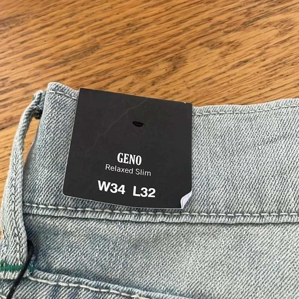 True Religion Geno Relaxed Slim Straight Jean Light Green stitch Men 34 X 32 NEW